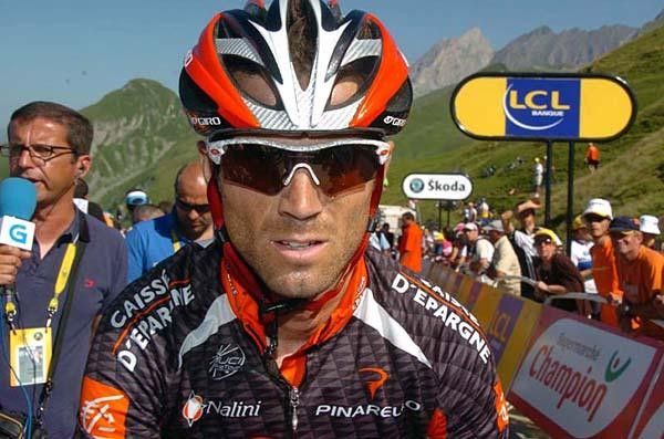 Alejandro Valverde (Caisse d'Epargne) in the finish, his dreams of a podium shattered, but he still wants to finish the race for once.