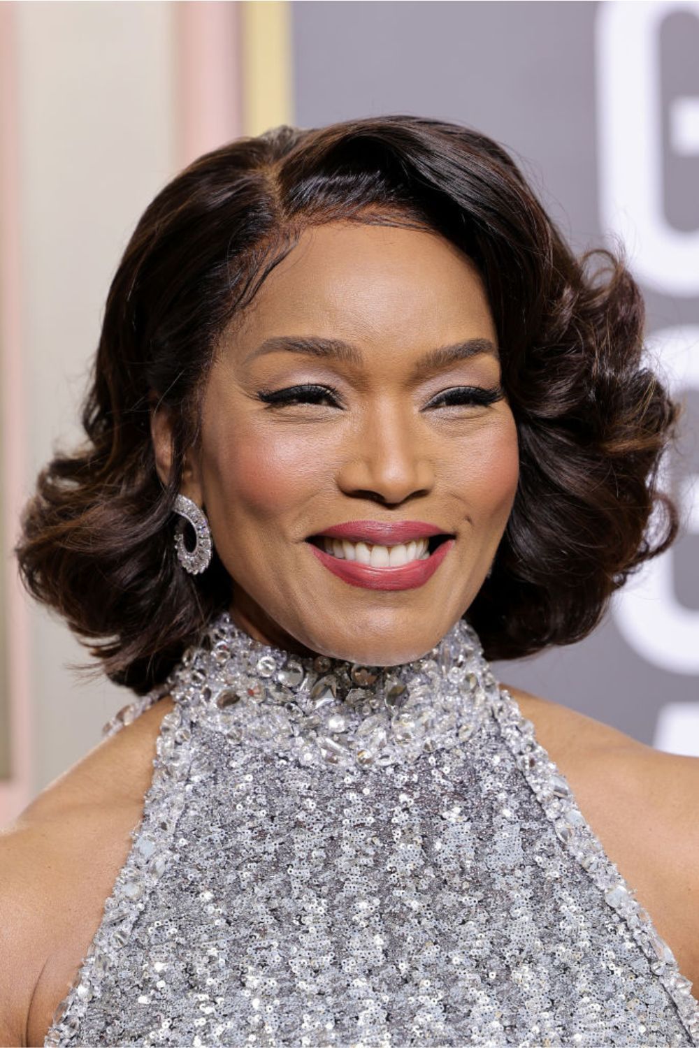 Angela Bassett golden globes