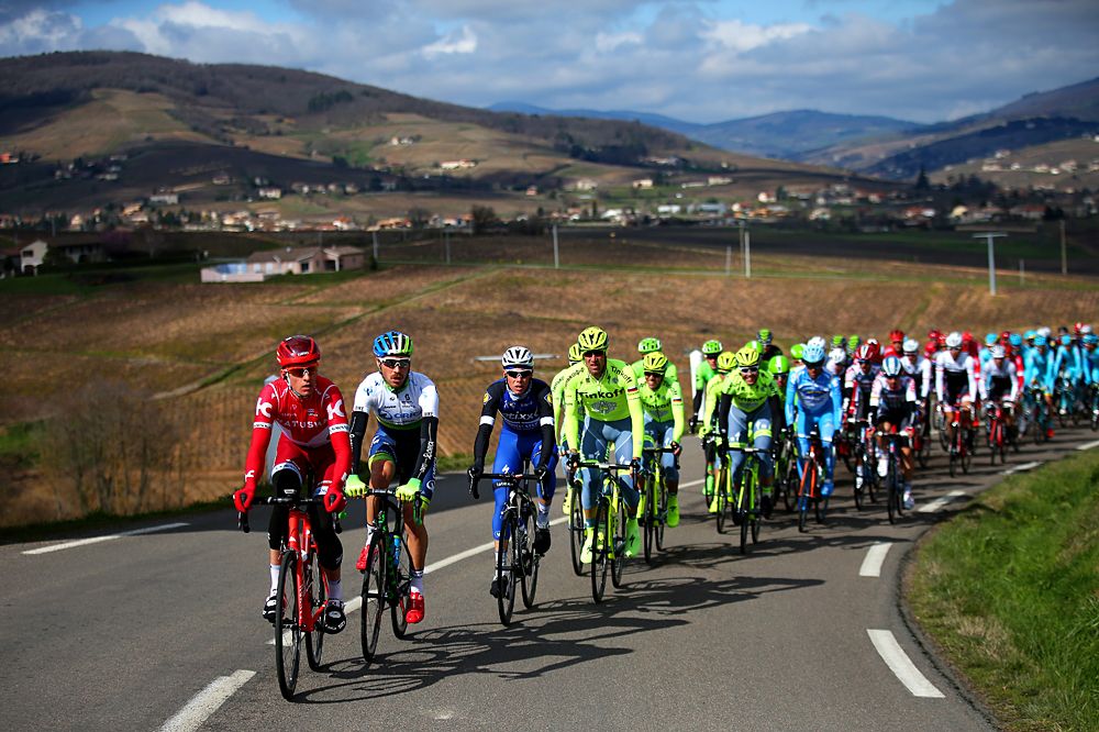 Stage 4 of Paris-Nice left the snow behind