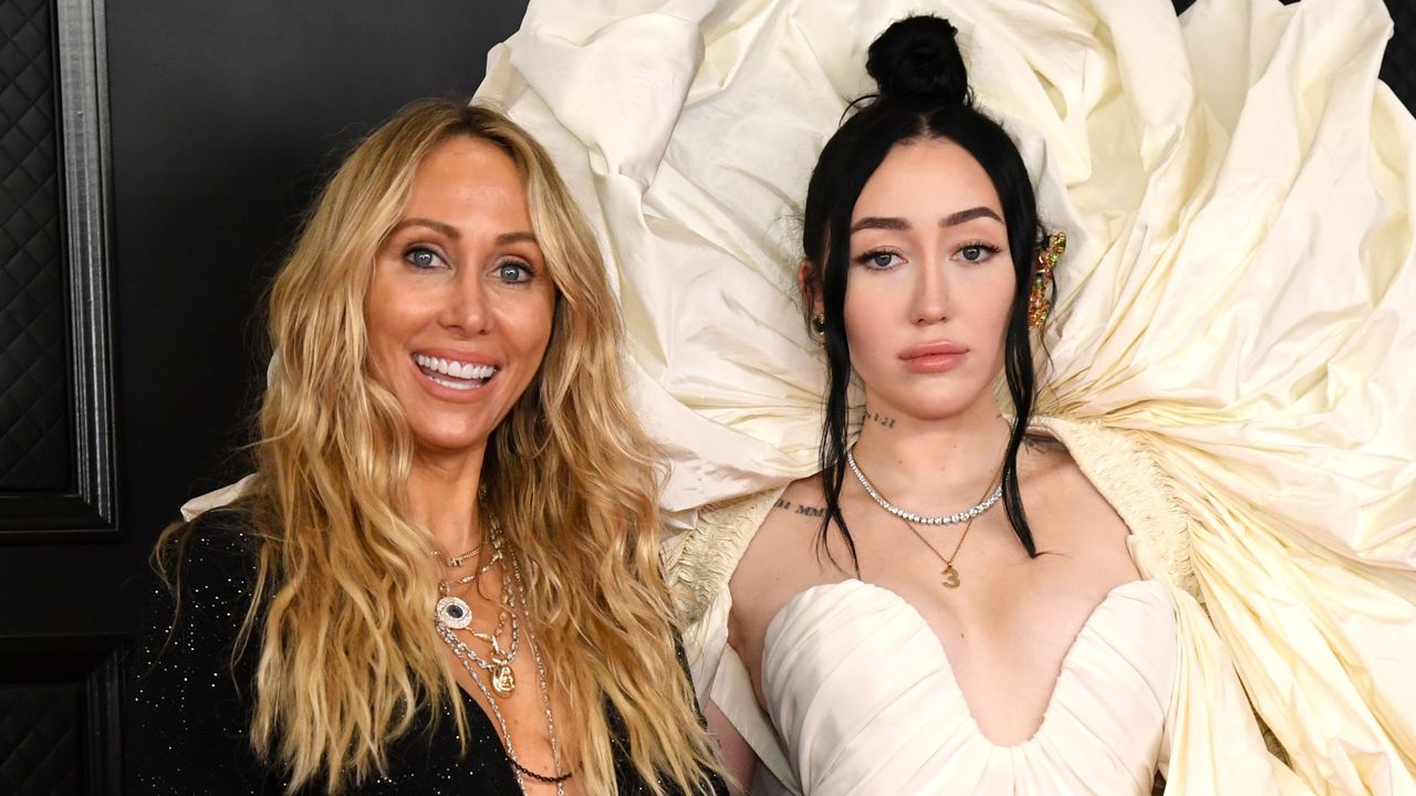 Tish Cyrus is Reportedly \201cNot Open To Any Reconciliation\201d With Daughter Noah Cyrus, Source Claims