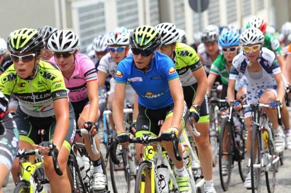 Tatiana Guderzo (SC MCipollini Giordana) is the best Italian on general classification.