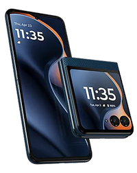 Motorola razr (2025): was $699 now free with a new unlimited plan at Total wireless