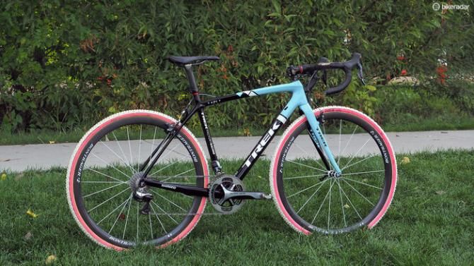 Katie Compton (Trek Factory Racing) is once again on Trek's smooth-riding Boone 9 carbon fiber racer for the 2014-15 cyclocross season. The 10-time US national champion has a custom painted stars-and-stripes version that's in the process of being built, too