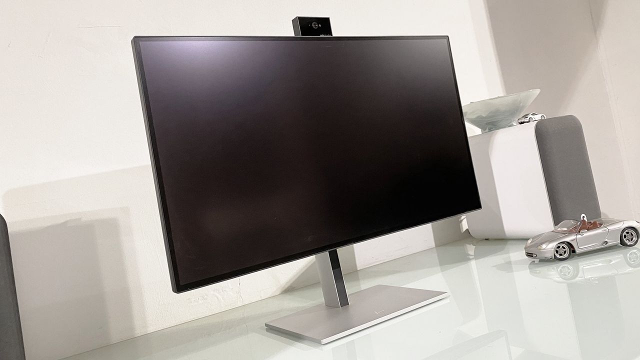 HP Series 7 Pro 727pm during our review