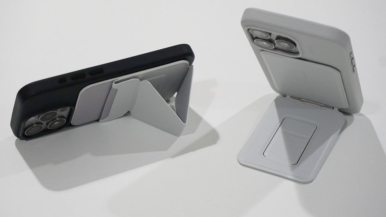 Moft iPhone 15 Pro case plus wallet and tripod MagSafe open