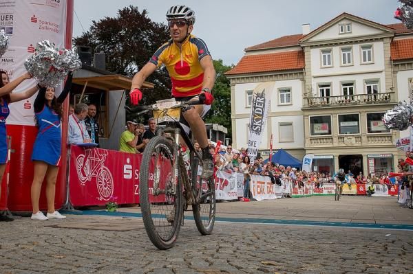 Christoph Sauser wins the overall.
