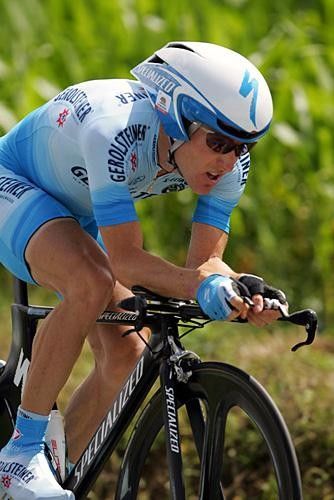 Levi Leipheimer (Gerolsteiner) not showing his usual game face.