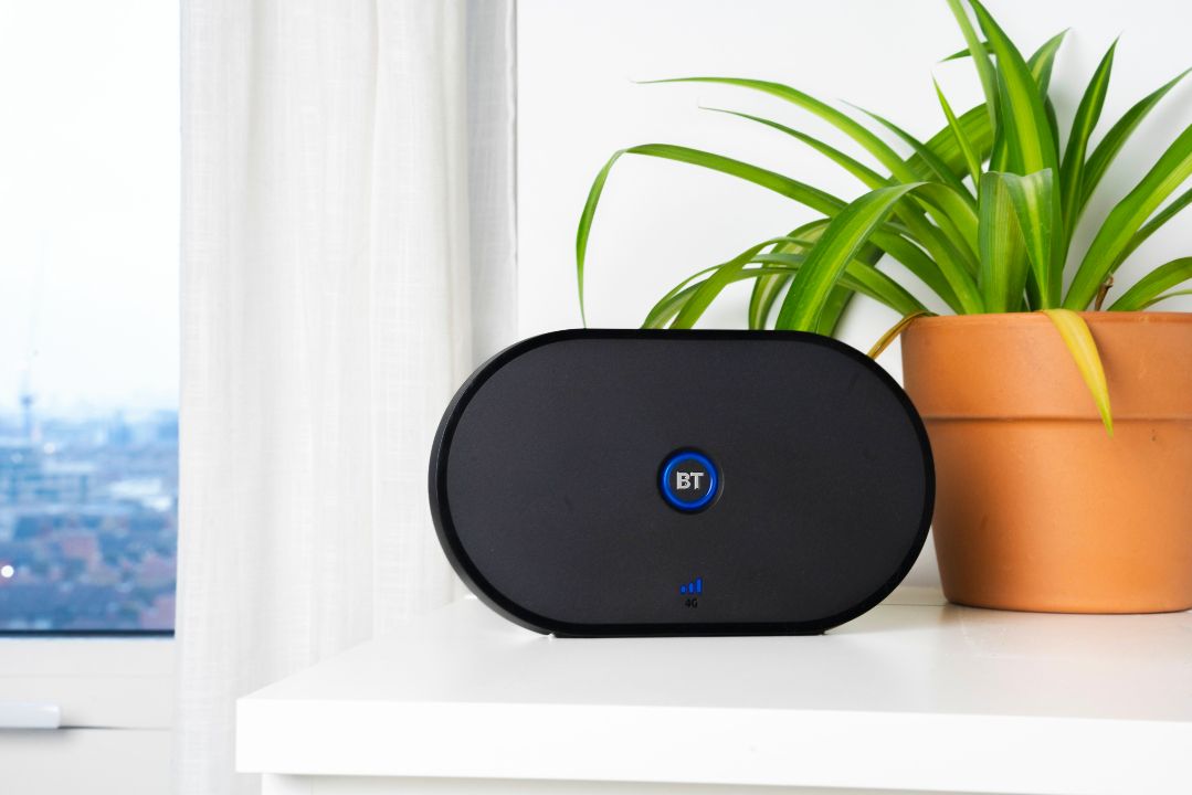 WiFi dropping out? BT and EE now offer indestructible WiFi T3