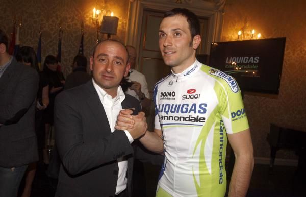 Italian manager Paolo Bettini and Ivan Basso (Liquigas-Cannondale).