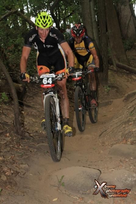 Tristan Schouten (Rolf Prima Wheels) leads Brian Matter (RACC/Trek/Gear Grinder) through the singletrack