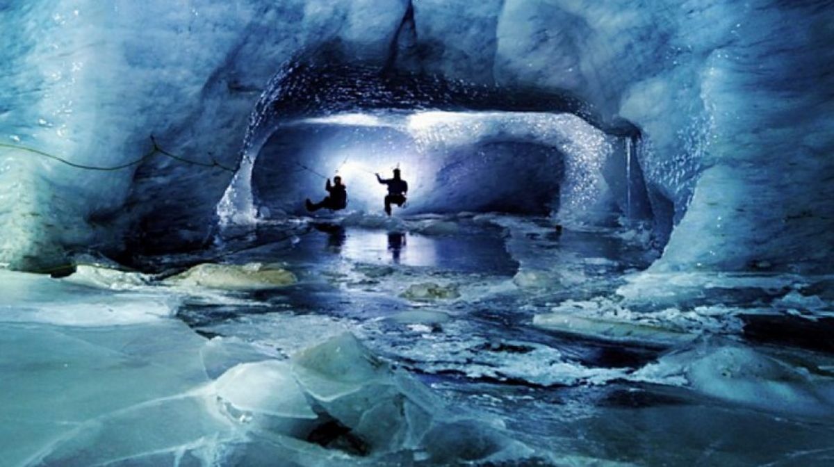 caving-