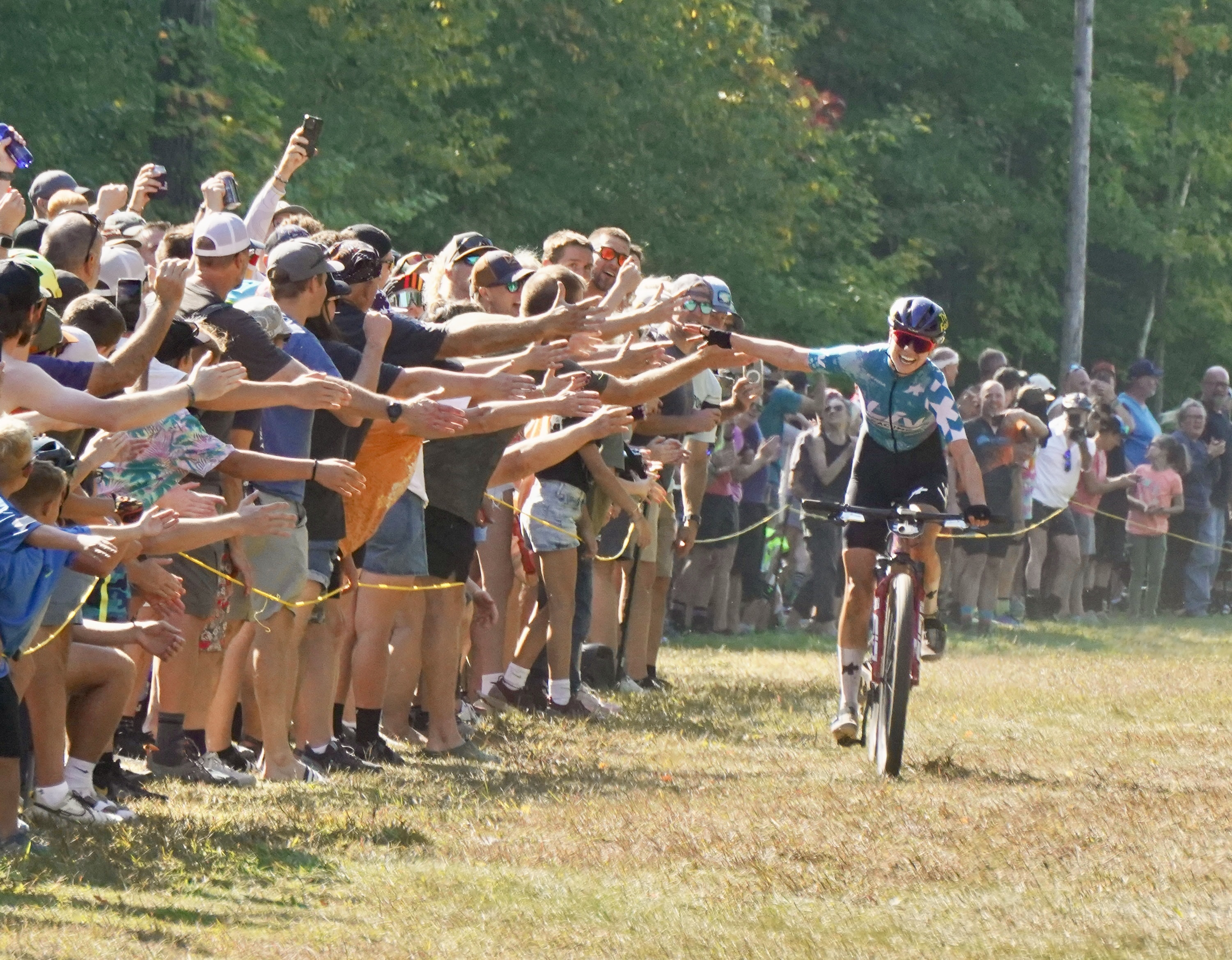 Melisa Rollins uses solo attack to win 2025 Chequamegon MTB Festival in Wisconsin