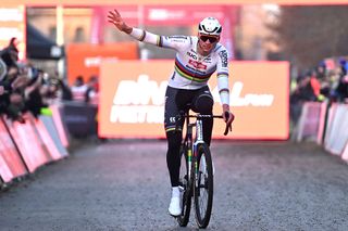 UCI Cyclo-cross World Cup Gavere: Mathieu van der Poel fends off Thibau Nys to take win number four