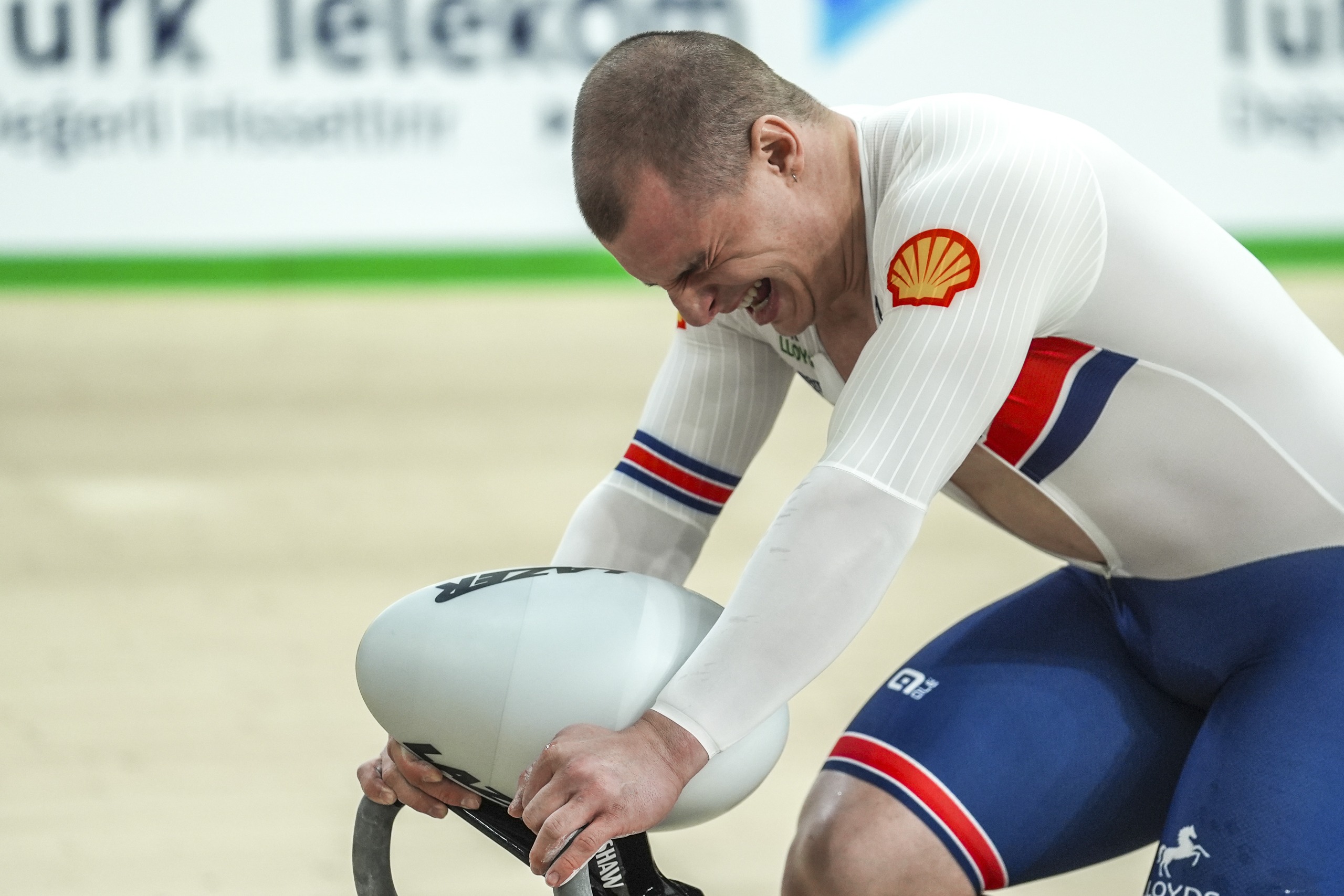 KONYA, TURKIYE - FEBRUARY 4: Gold medalist Matthew Richardson celebrates after finishing men's sprint final on the fourth day of the 2026 UEC Track Cycling European Championships at the Konya Olympic Velodrome in Konya, Turkiye, on February 4, 2026. (Photo by Dilara Irem Sancar/Anadolu via Getty Images)