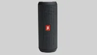 JBL Flip Essential 2 JBL Flip Essential 2