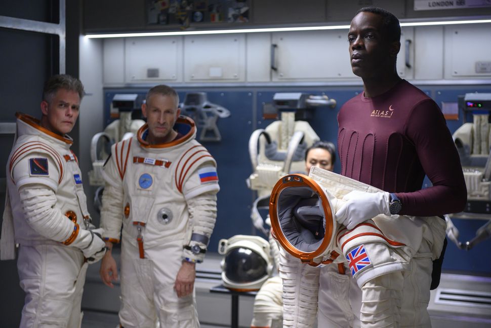 Hilary Swank takes us to Mars in Netflix's 'Away' and tensions run high