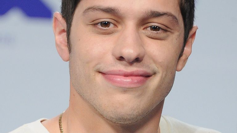 Pete Davidson arrives at the 2017 MTV Video Music Awards at The Forum on August 27, 2017 in Inglewood, California