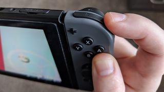 Pressing the R button on Nintendo Switch Joy-Con