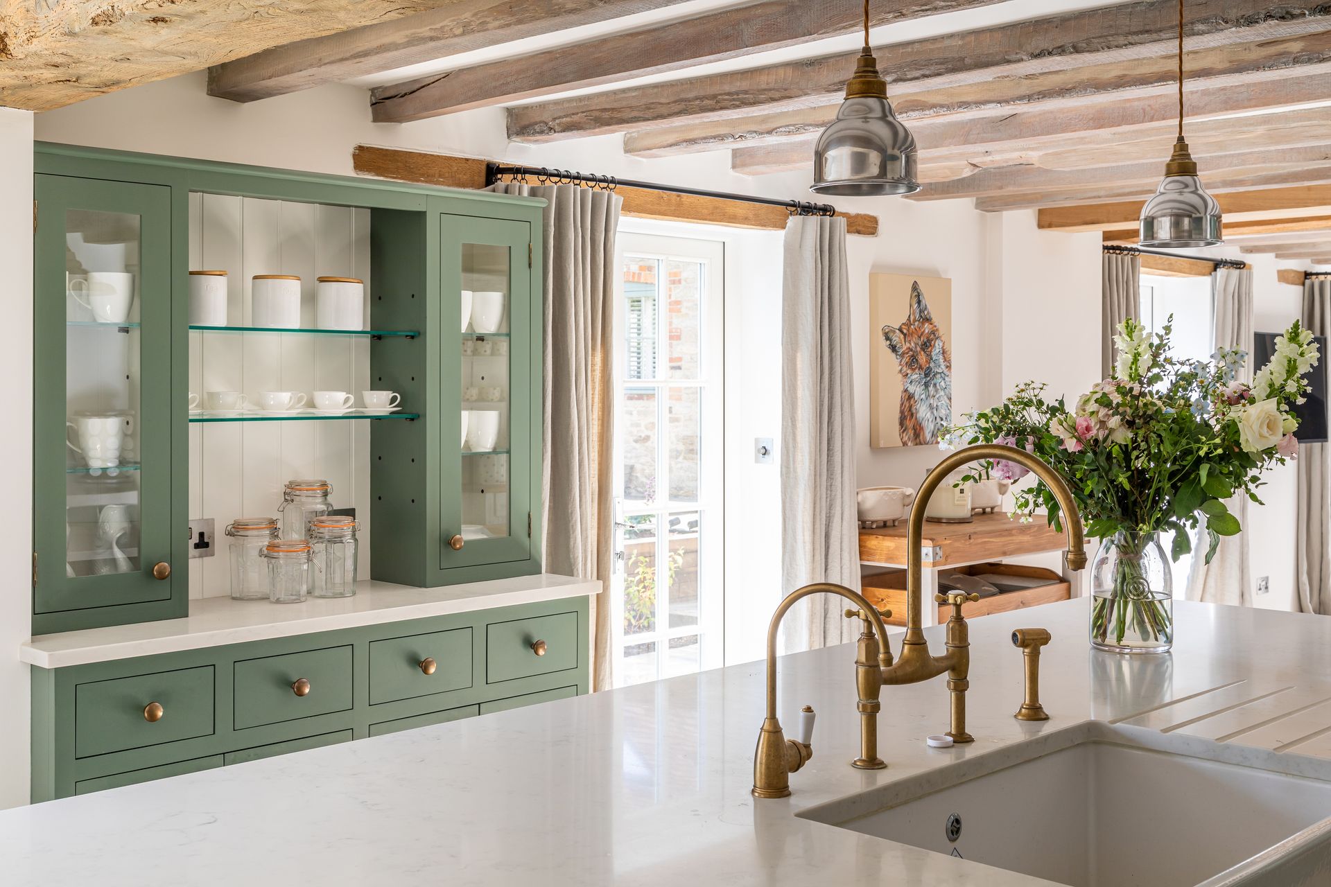Designers agree on the 5 best greens for kitchen Livingetc