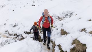 Kim Collison running to a Winter spine win