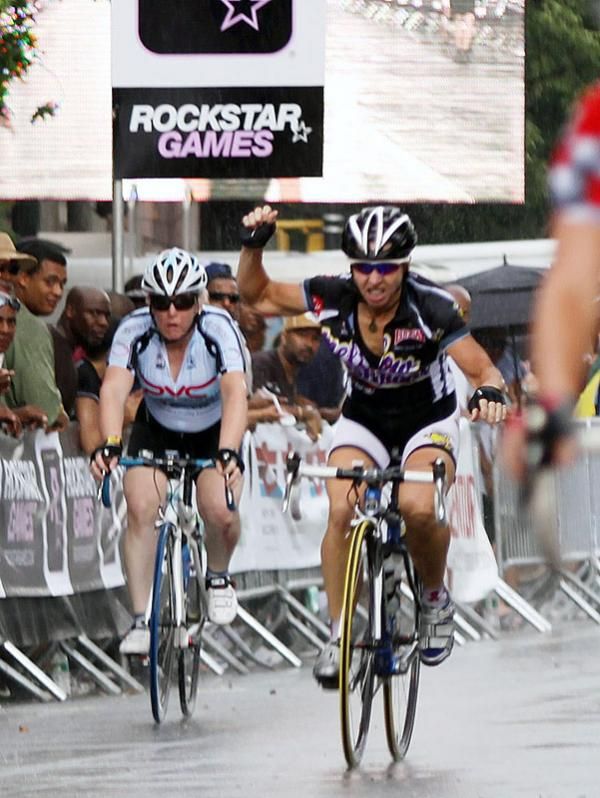And today&rsquo;s "Rock Star" and women's winner, Laura Van Gilder (Mellow Mushroom), takes a soggy victory.