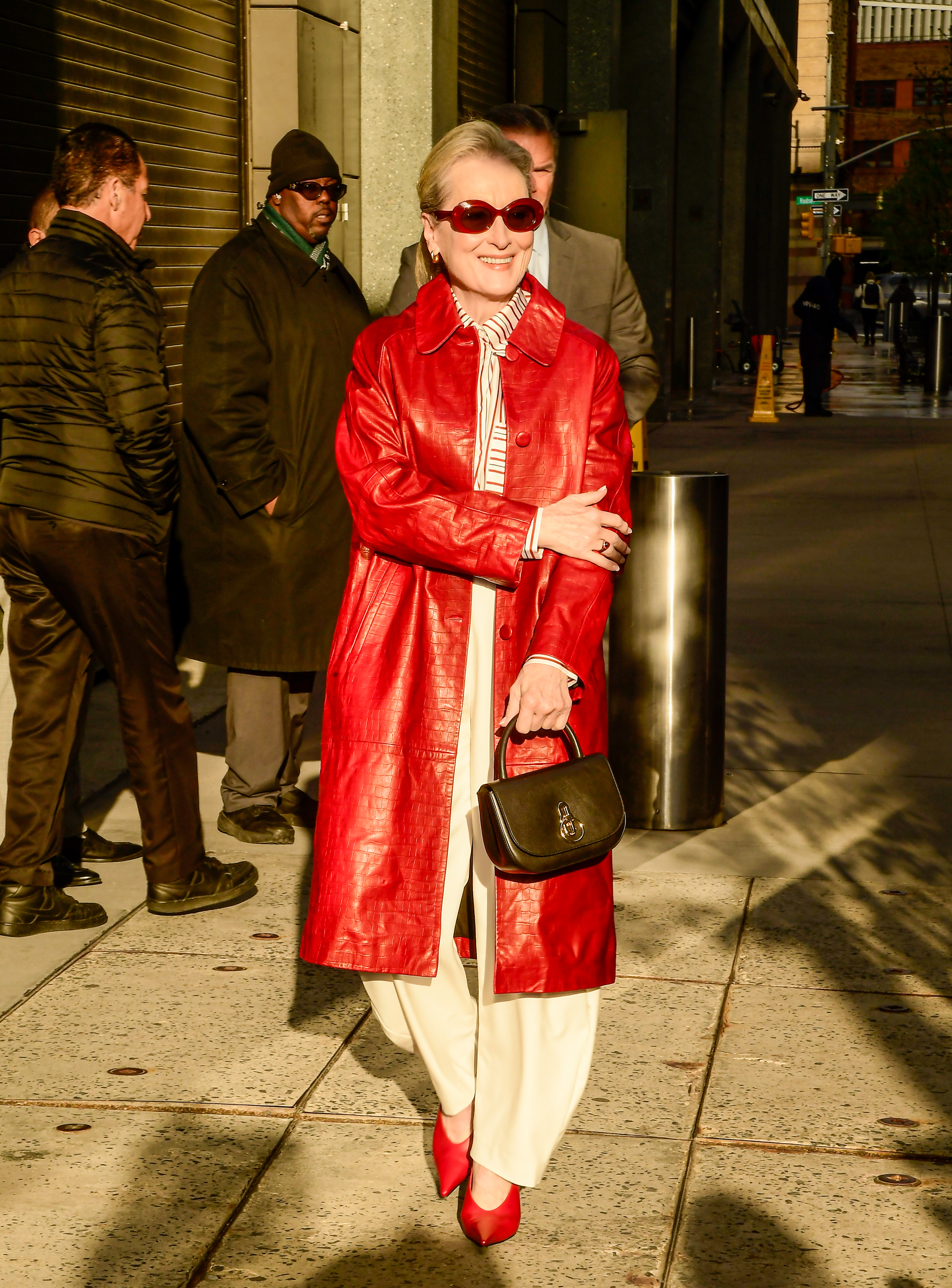 Meryl Streep doing press for the devil wears prada new york city premiere