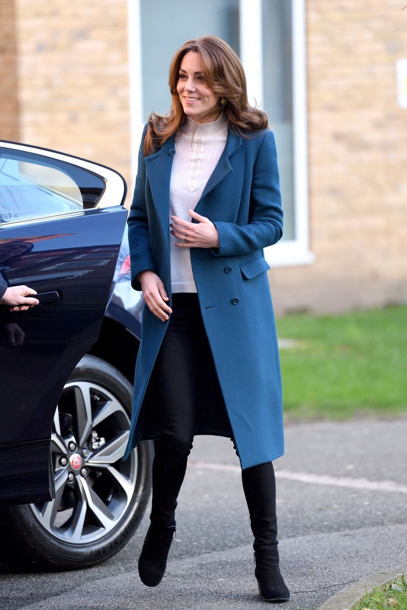 the duchess of cambridge visits leyf stockwell gardens nursery pre school
