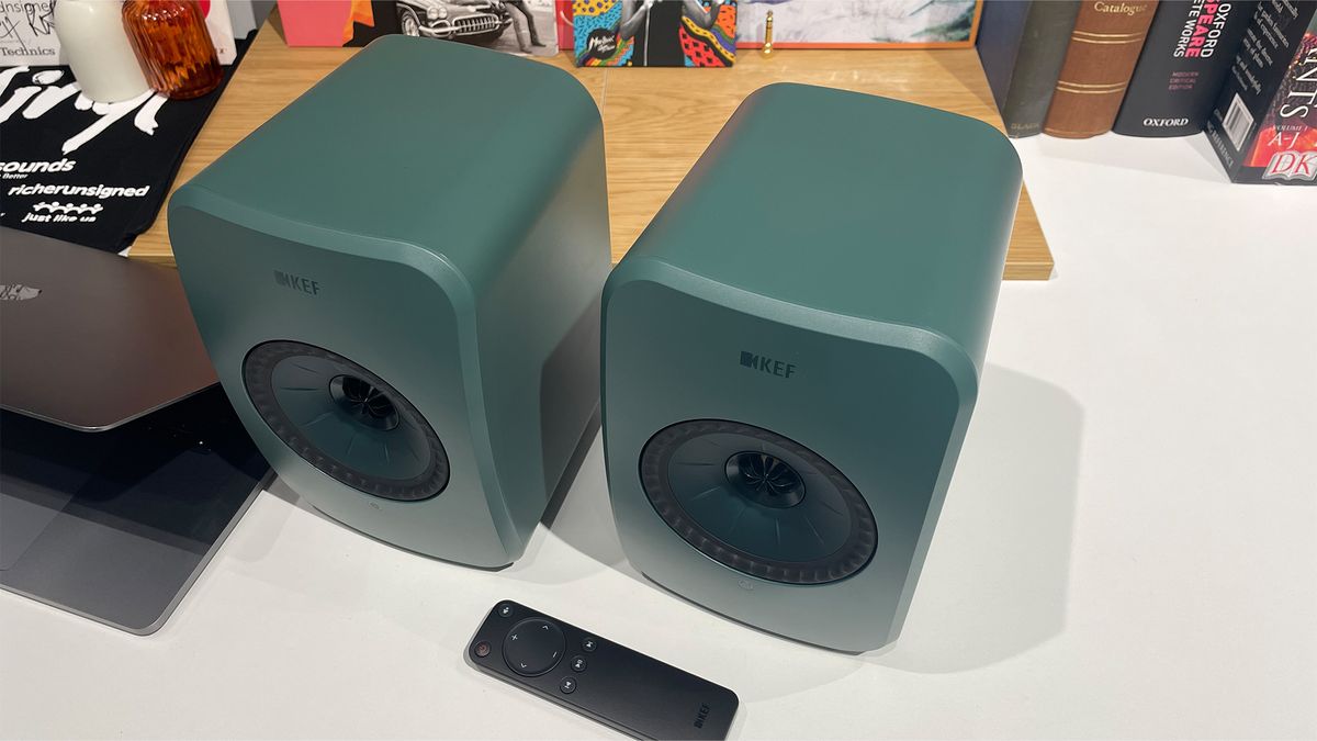 Standmount speakers: KEF LSX II LT