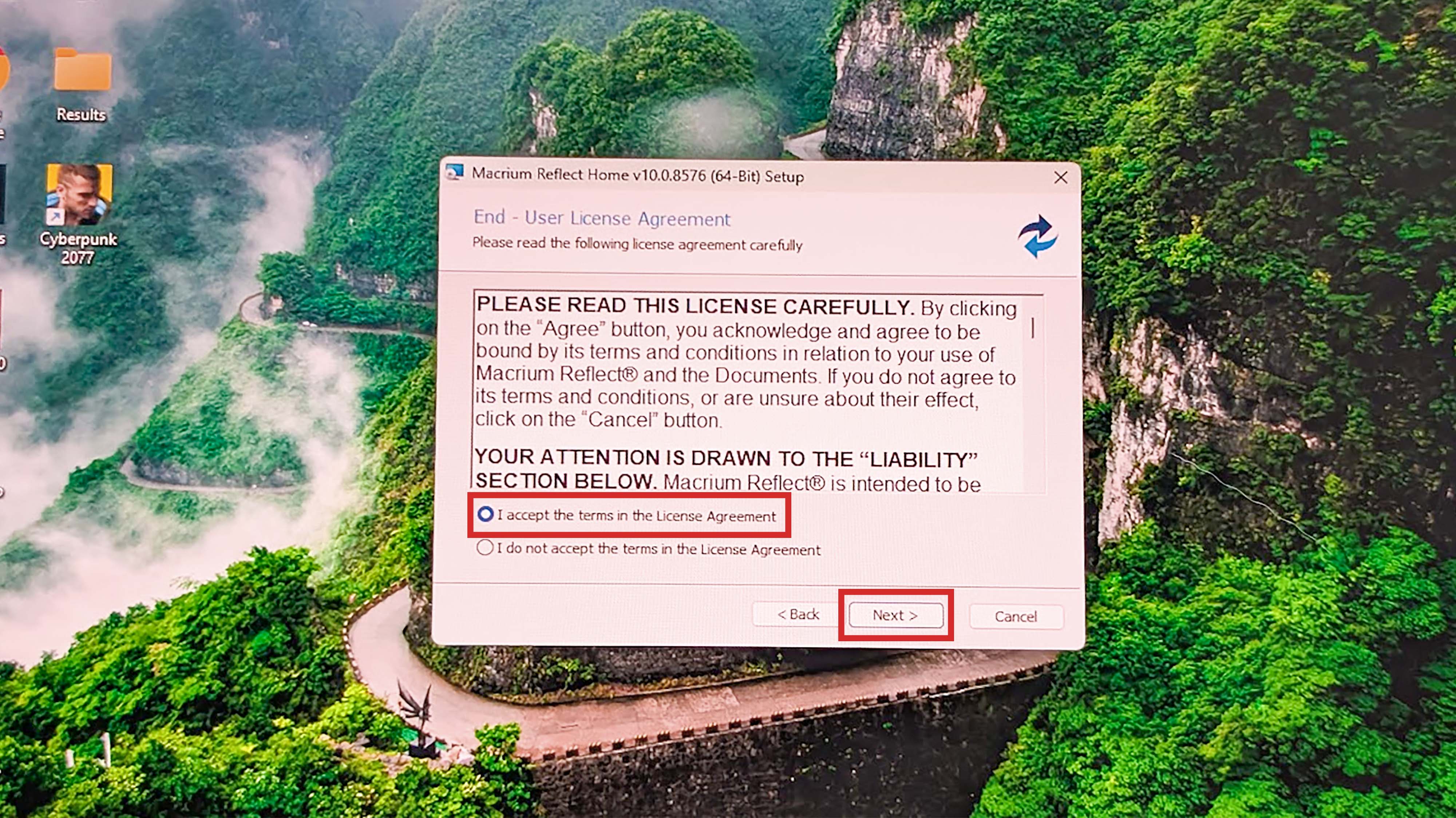 If you're ok way the Macrium Reflect agreement, agree to it and select Next.
