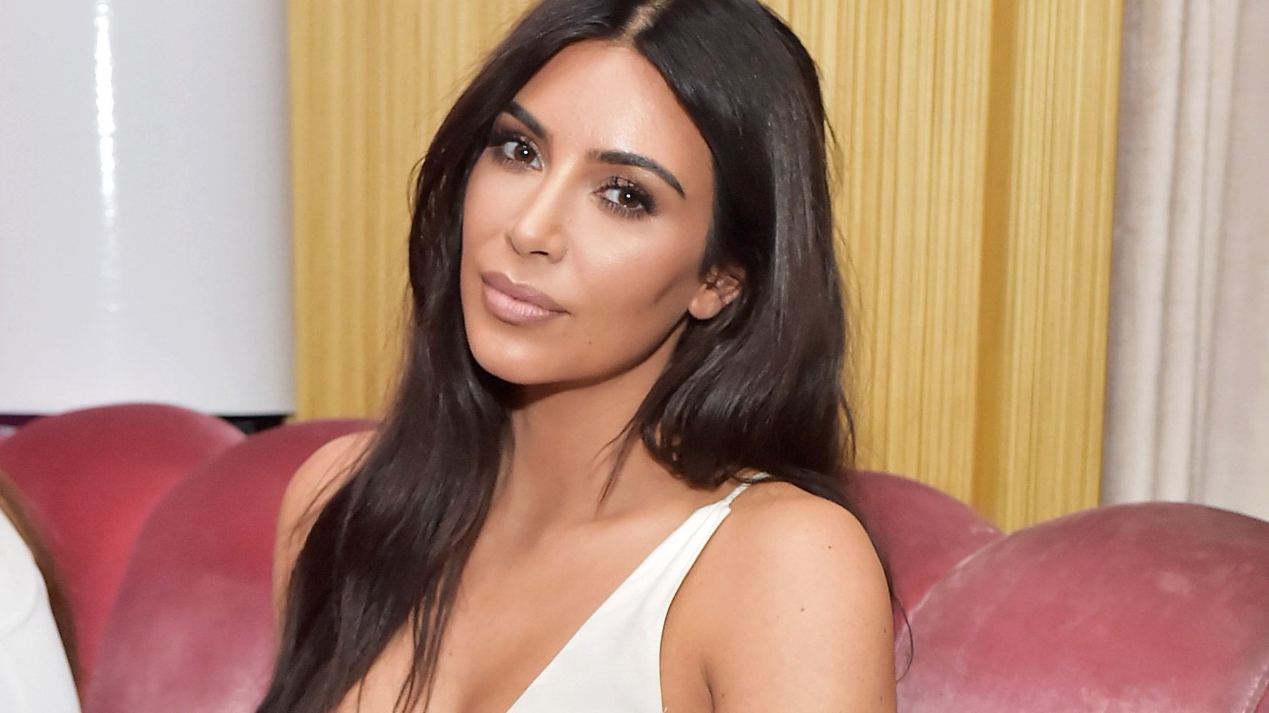 Kim Kardashian nagyijával és anyukájával promózza legújabb termékét | Marie Claire