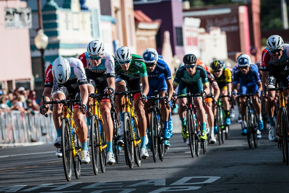 Themen's peloton in action during stage 4 of the Tour of The Gila