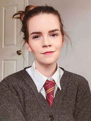 kari lewis emma watson hermione selfie
