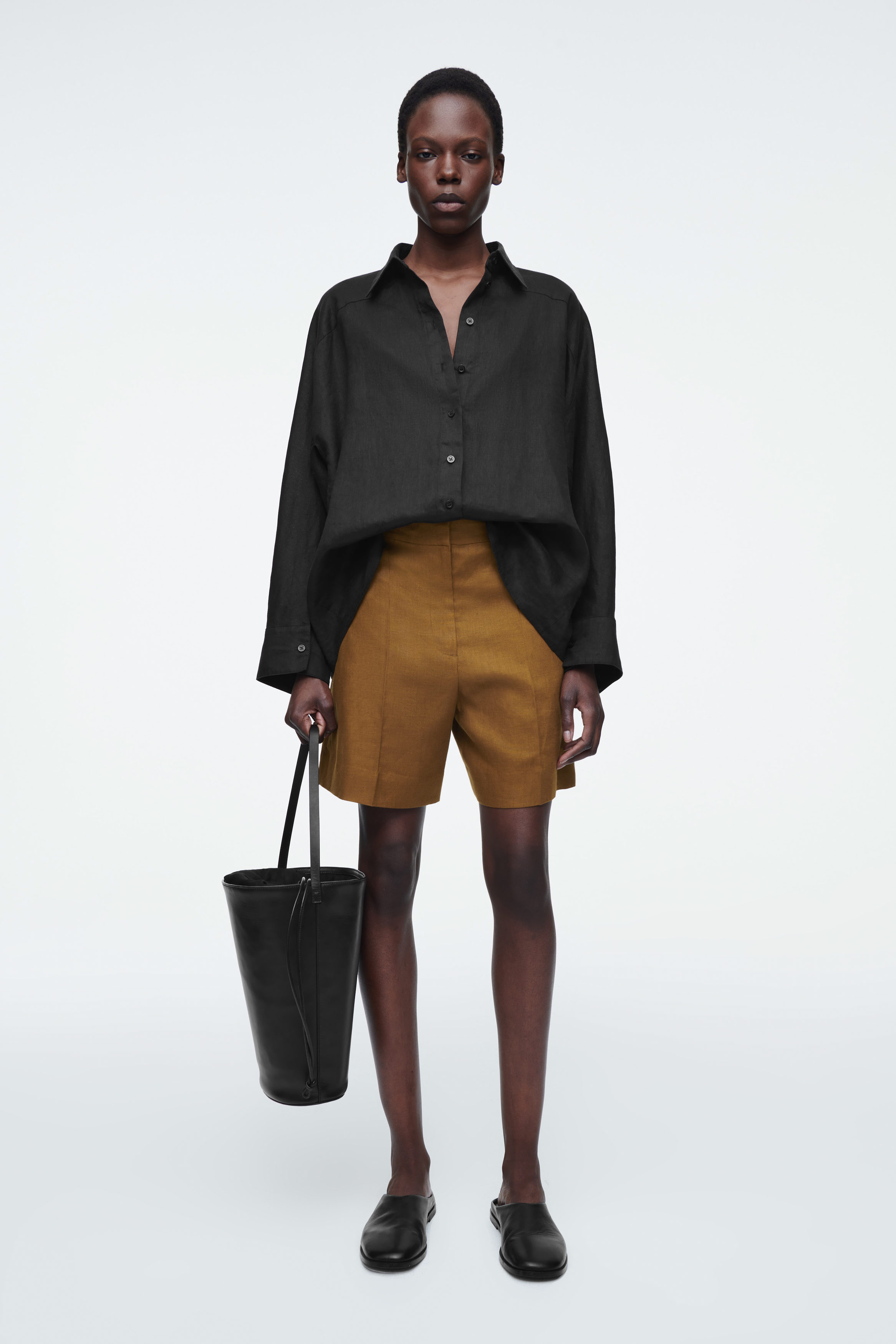 Tailored Elasticated Linen Shorts