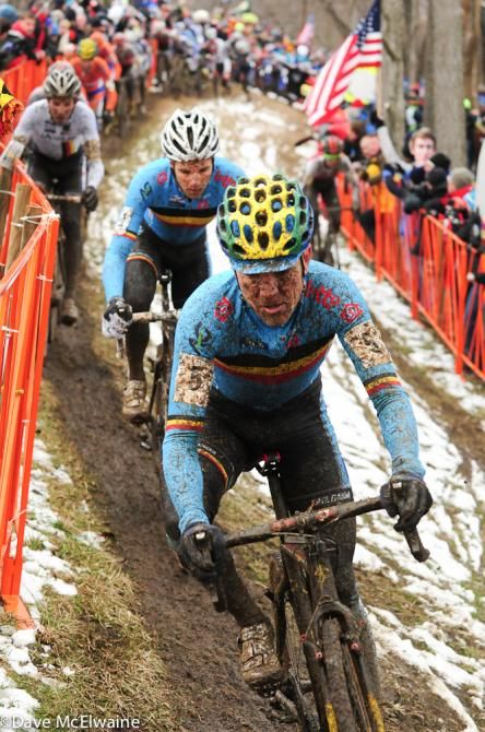 Bart Aernouts (BEL) followed by Niels Albert