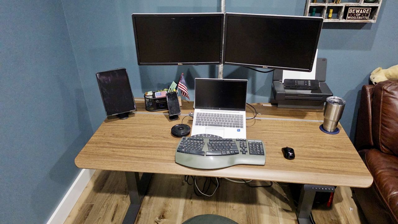 Vari Electric Standing Desk with TechTrack review: A desk designed for pros who like to stay organized, productive, and stylish Vari Electric Standing Desk with TechTrack review: A desk designed for pros who like to stay organized, productive, and stylish