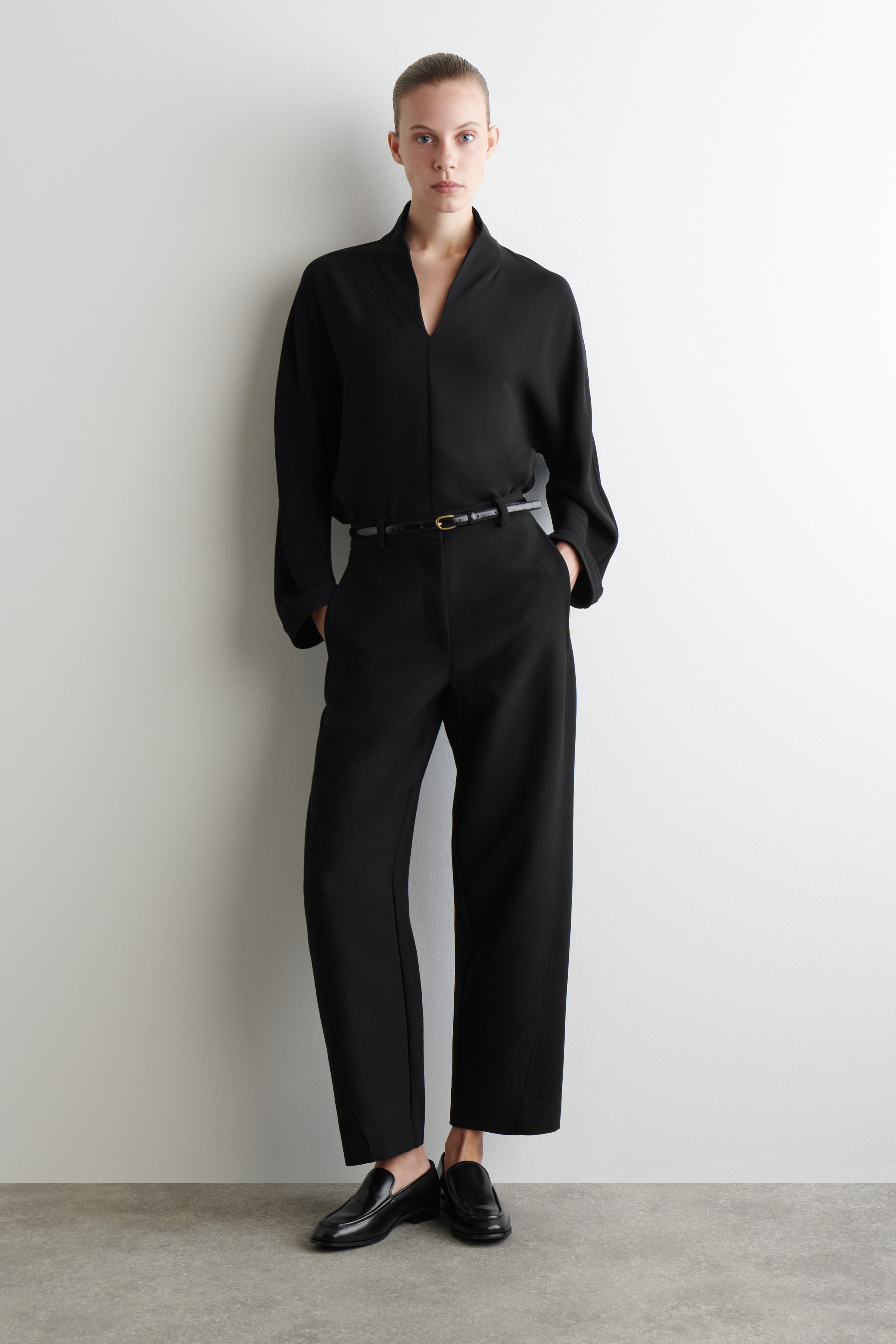 Cropped Wool Barrel-Leg Trousers
