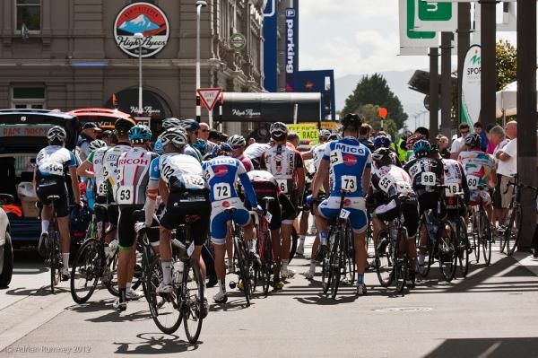The peloton prepare to roll out of Palmerston North's Square at the start of stage 4.