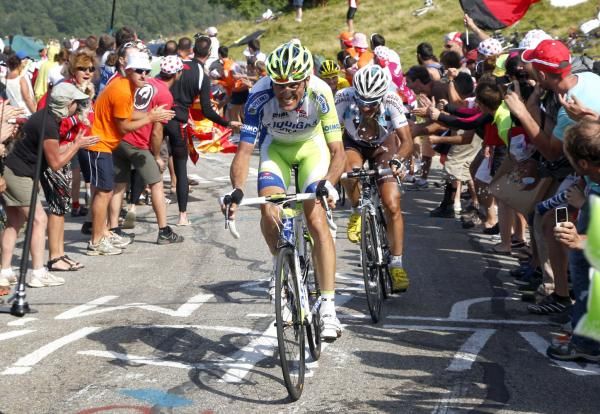 Basso accelerated hard in the final kilometres but failed to gain any time
