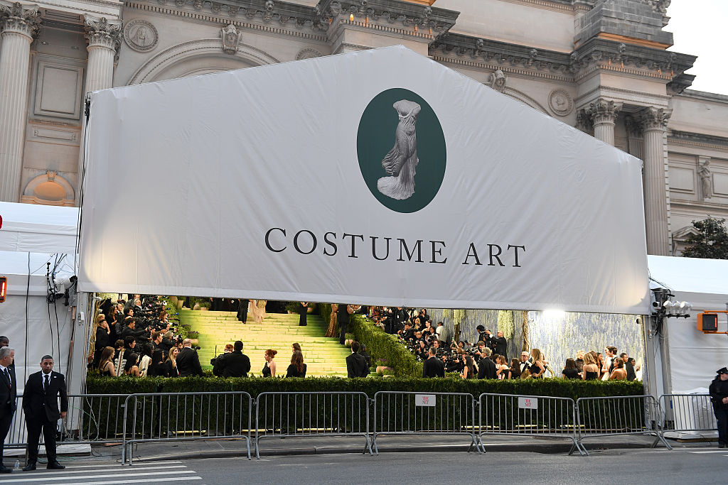 met costume art