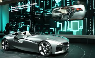 BMW Vision ConnectedDrive and 3D model of the car in the screen