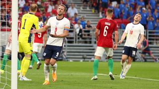 Harry Kane despondent in front of goal against Hungary