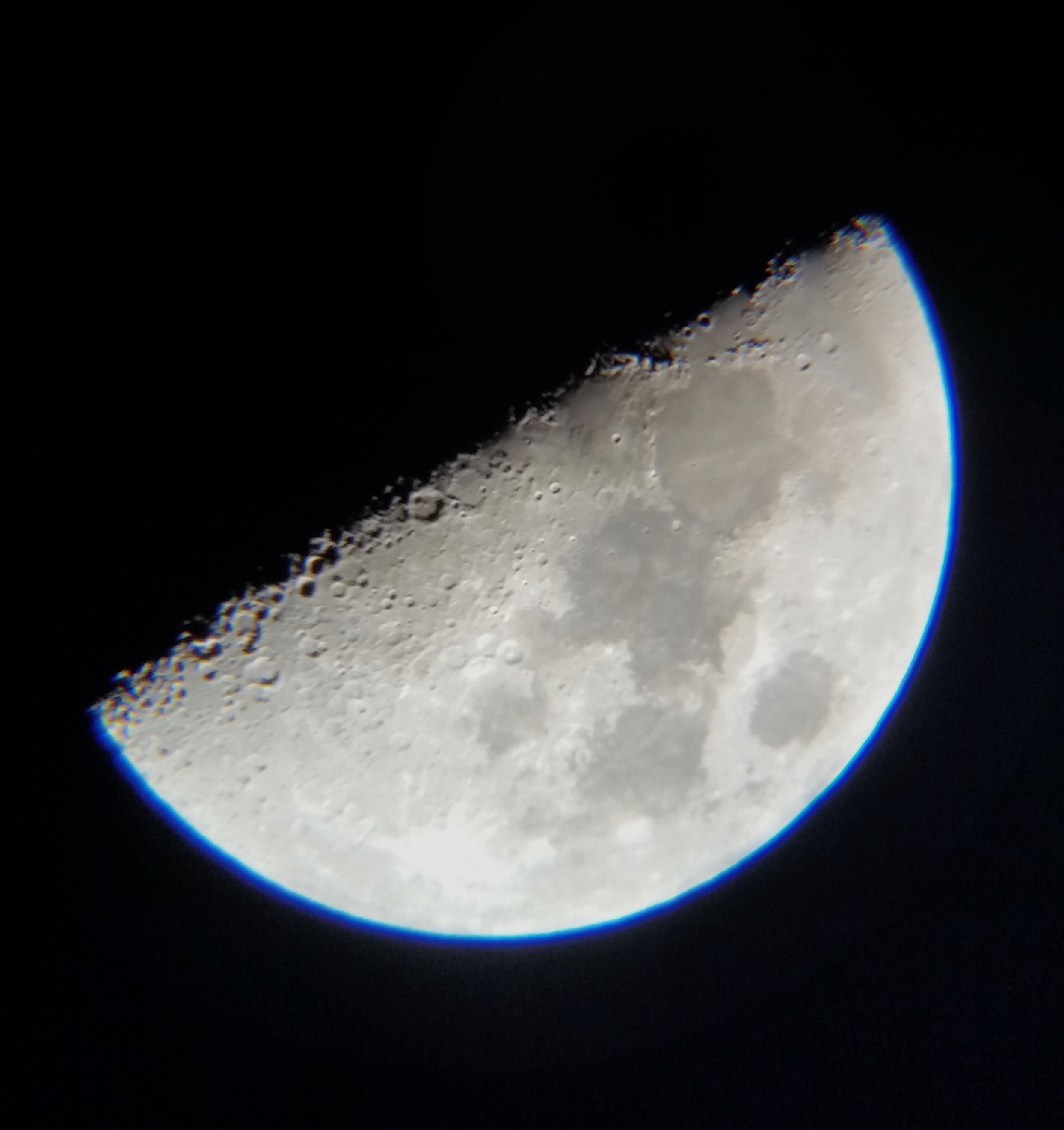 Every chance she gets, Tanya Oleksuik captures the moon and planets using her smartphone camera and a small telescope set up on her Toronto apartment balcony. On the evening of Dec. 28, 2014, she imaged the famous Lunar X, a pattern of light and shadows that occurs when the sun illuminates the first-quarter moon from a particular angle. It's on the shadowed edge, about one-third of the way from the left.