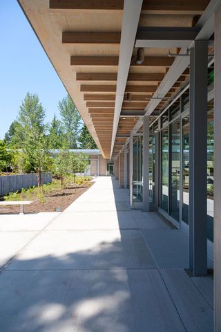 Bellevue Botanical Garden Visitor Center exterior walkway