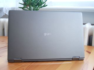 LG gram 14 2-in-1 review