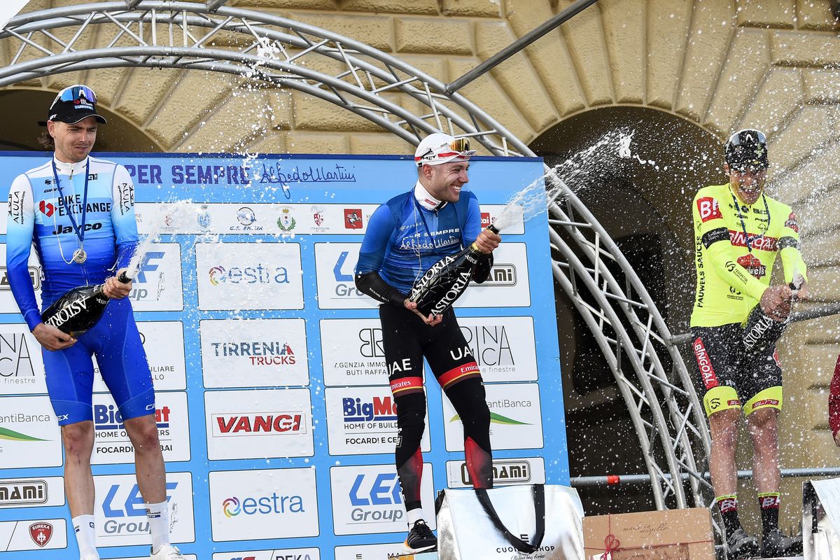 Per sempre Alfredo 2022 - 2nd Edition - Firenze - Sesto Fiorentino 172,7 km - 20/03/2022 - Dion Smith (NZL - Team BikeExchange - Jayco) - Marc Hirschi (SUI - UAE Team Emirates) - Remy Mertz (BEL - Bingoal Pauwels Sauces WB) - photo Tommaso Pelagalli/SprintCyclingAgency&Acirc;&copy;2022