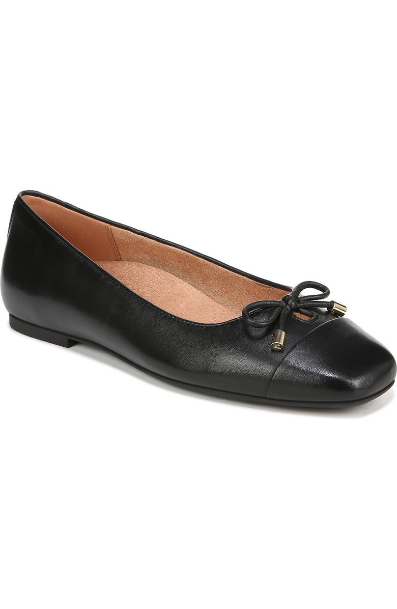 Klara Cap Toe Flat