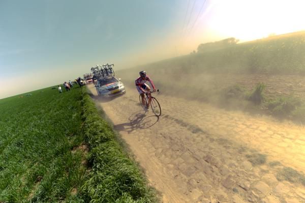 Sunny dust at Roubaix