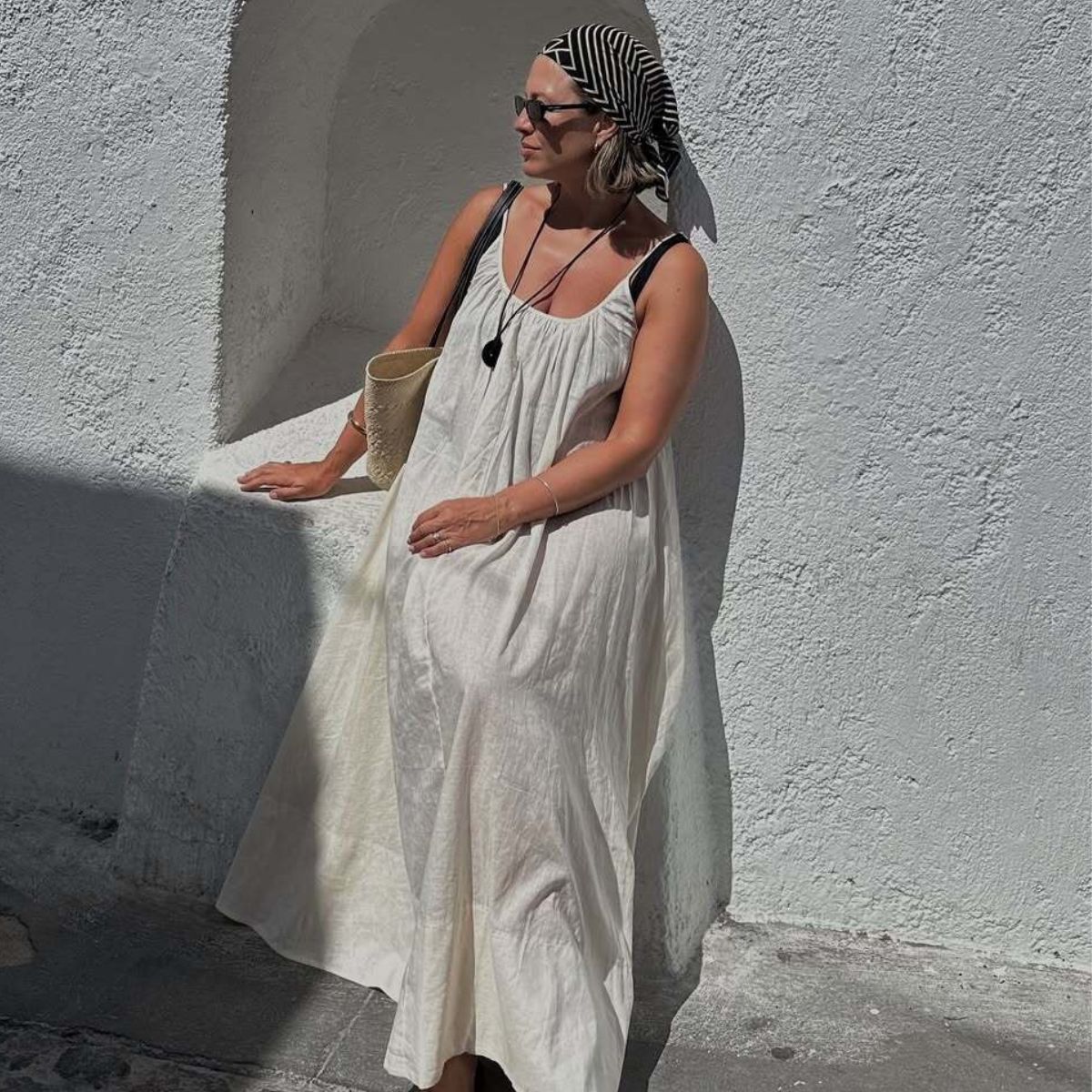 Dress and Sandals Outfits 2026