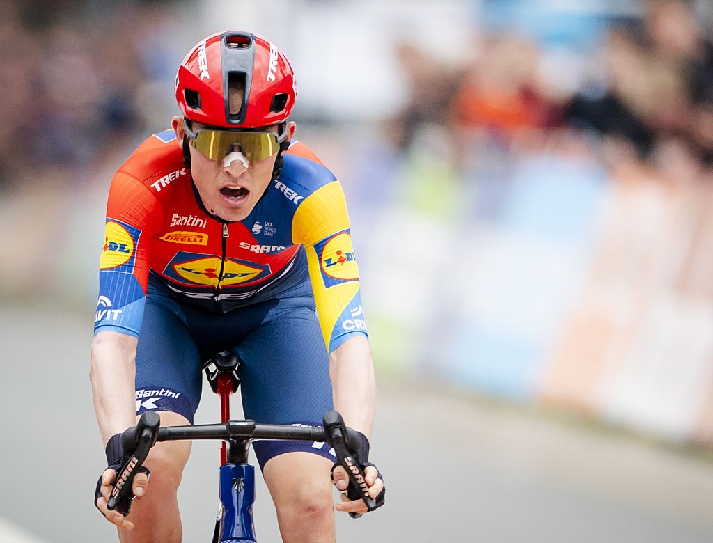 Andorra MoraBanc Clàssica: Mattias Skjelmose fastest in climbers' sprint atop Coll de la Botella