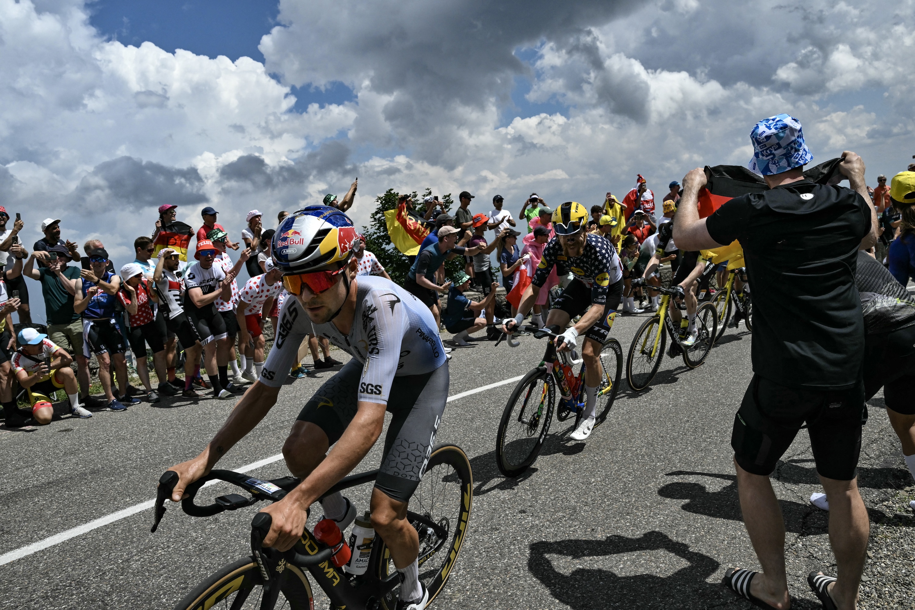 Tom Pidcock and Quinn Simmons on stage 14 of the 2026 Tour de France